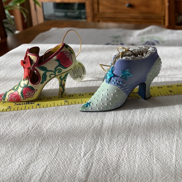 10 Heirloom Ornaments Stepping to Time Shoes - Picture 11 of 12